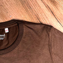 Camiseta Feminina Marrom Coração Paz Amor Dourado
